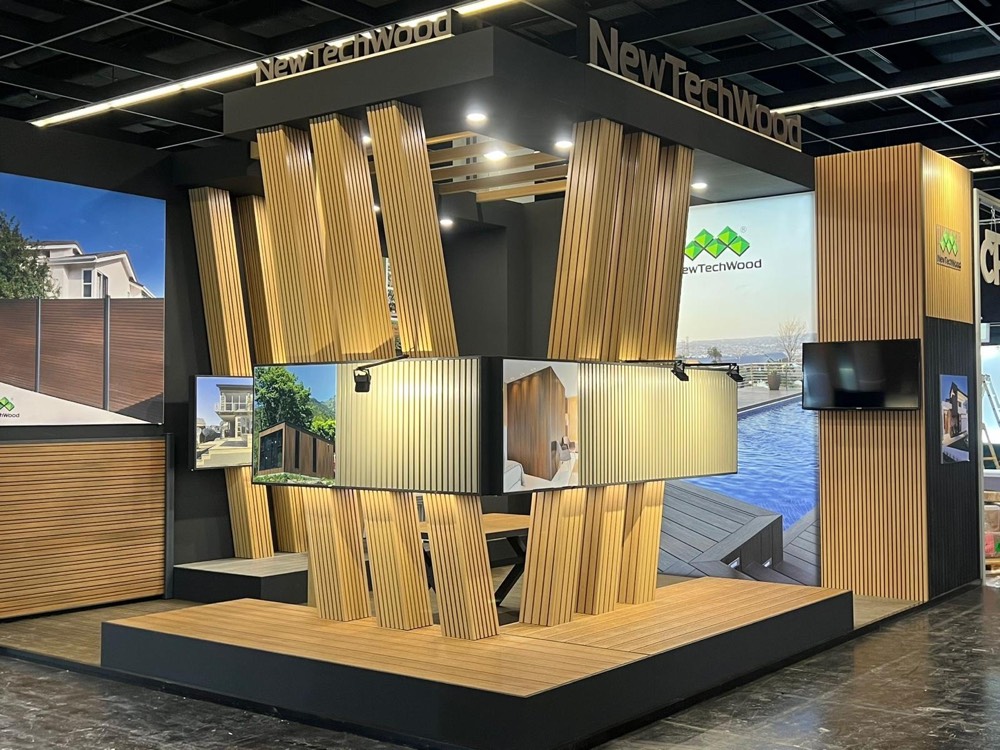 De gebouwde beursstand van NewTechwood op Spoga Gafa in Keulen